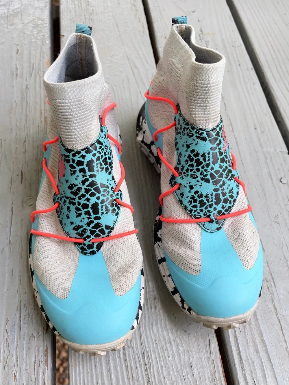 North Face Sihl Mid Waterproof Hiking Shoes Boots sz 8 Blue Mesh Animal Print
